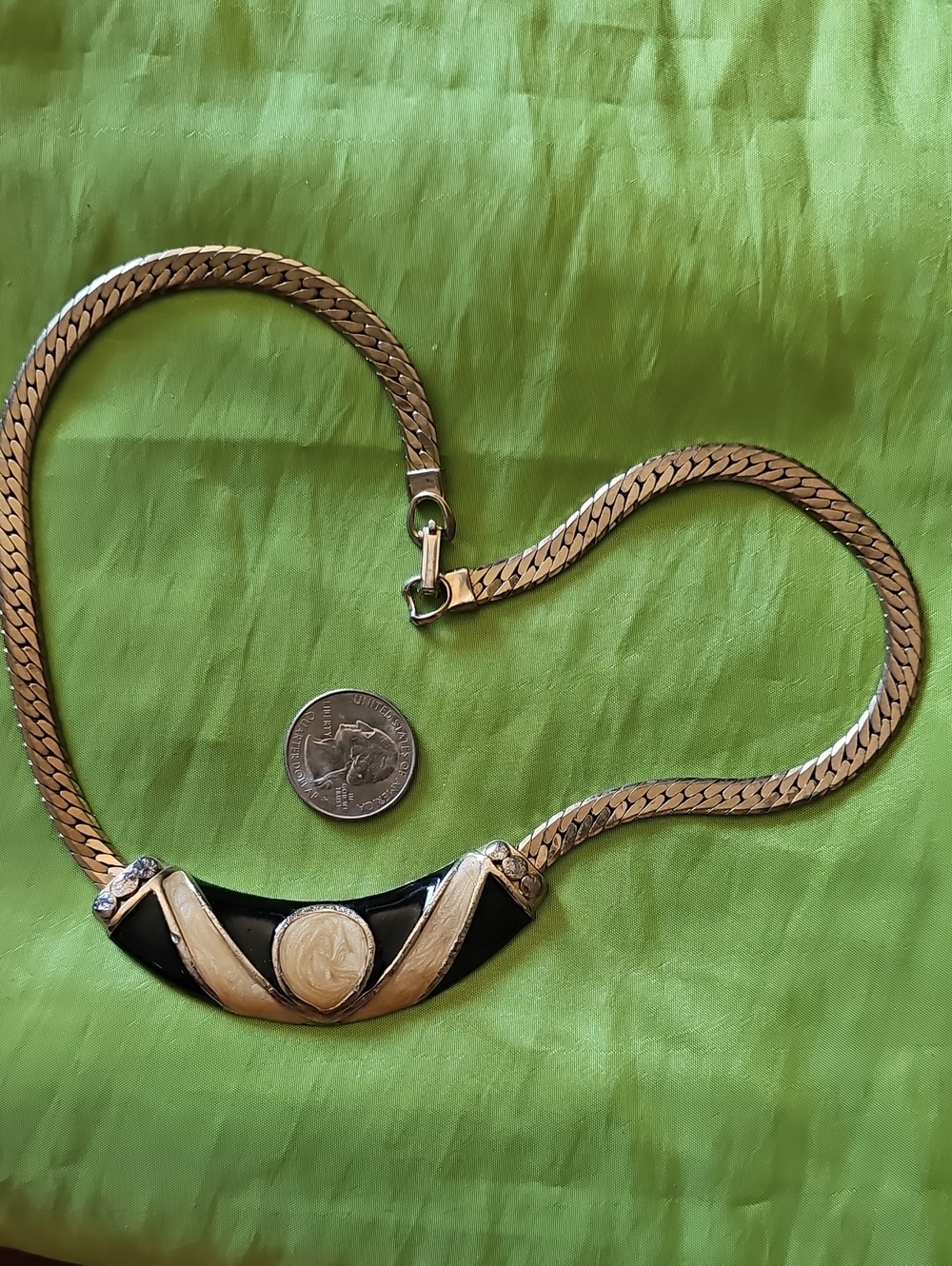 Verry Vintage Necklace